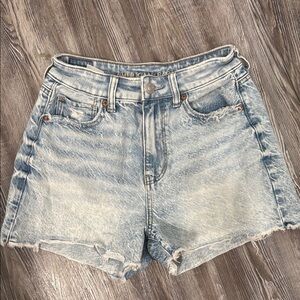 American Eagle Outfitters Women's Light Blue Denim Shorts mom shorts
